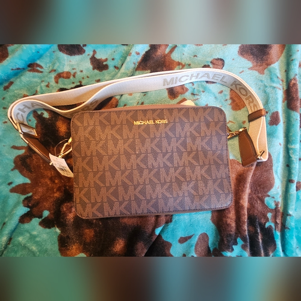 Michael Kors Signature Brown Messenger Bag